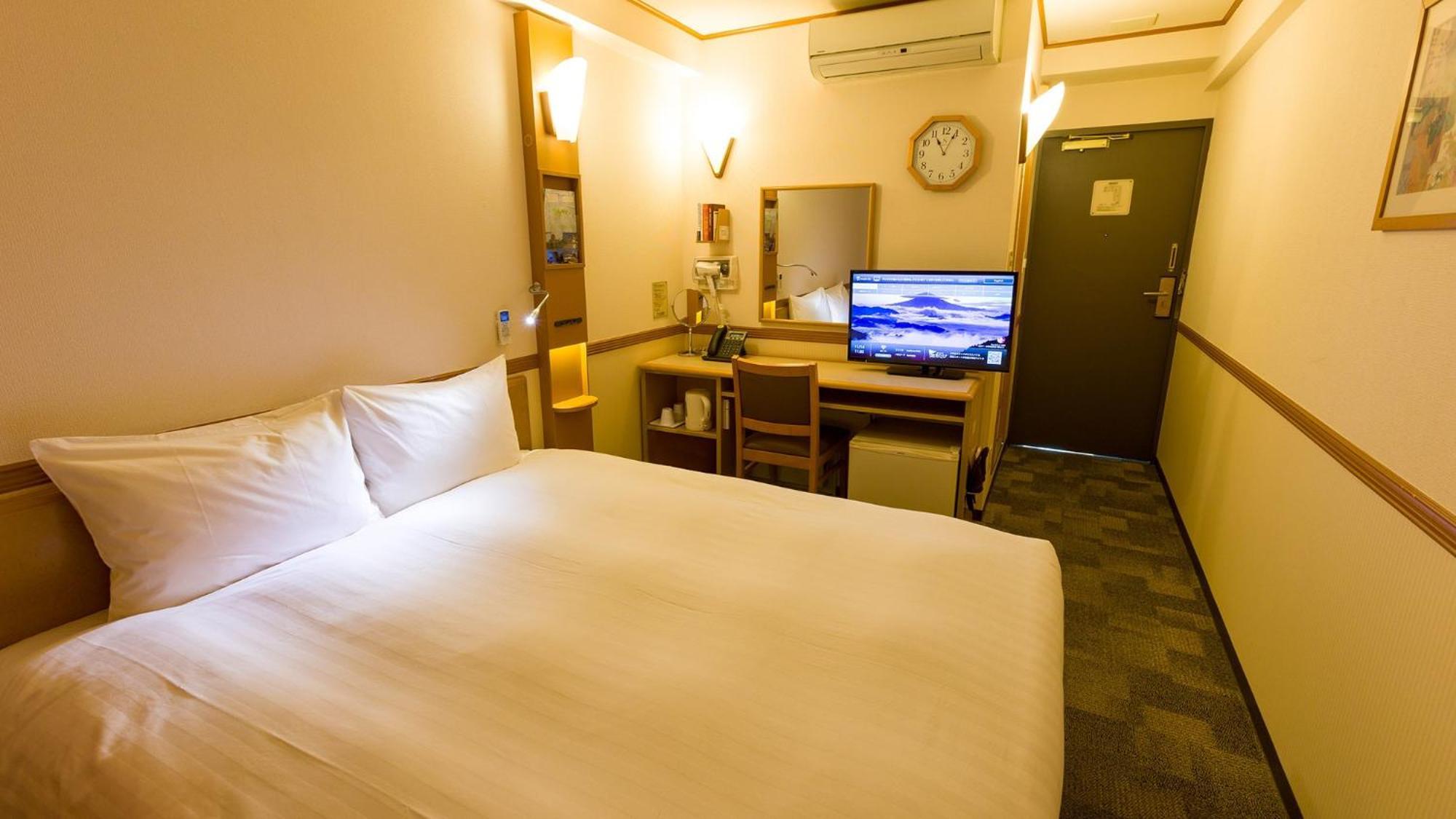 Toyoko Inn Hokkaido Sapporo-Eki Kita-Guchi Rum bild